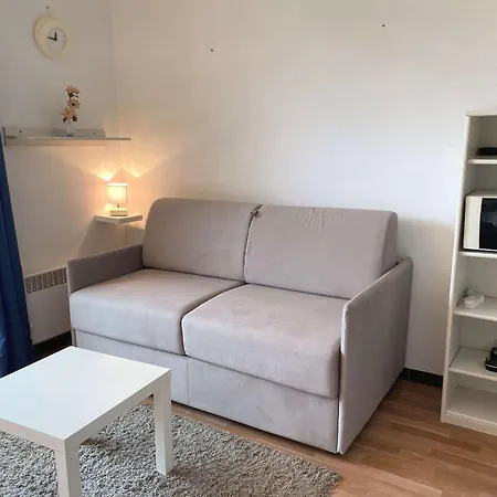 Lumineux Avec Balcon Expose Sud, Equipe Et Classe 2 Etoiles. - Fr-1-553-139 דירה