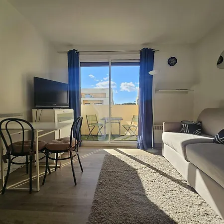 Lumineux Avec Balcon Expose Sud, Equipe Et Classe 2 Etoiles. - Fr-1-553-139 Apartmán